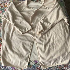 Athleta dolman sleeve summer weight fleece wrap